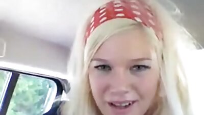 Фина червенокоса, която има огромни цици, е прецакана в пробитата безплатни порно клипове й путка