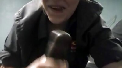 Bootylicious маце седи на твърд в гореща POV сцена порно безплатни клипове